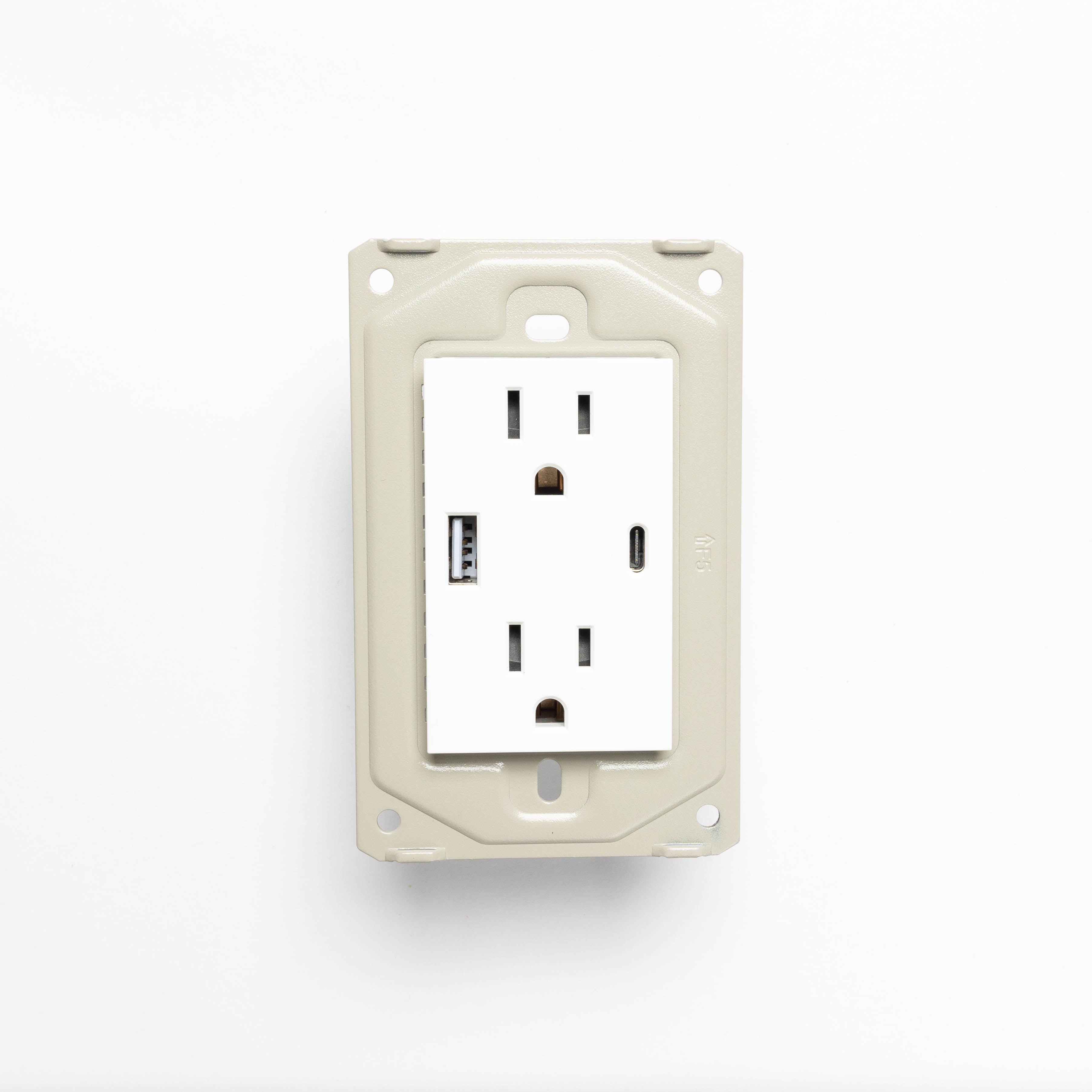 TOMA DOBLE + 1 USB + 1 USBC REF: MT-B033